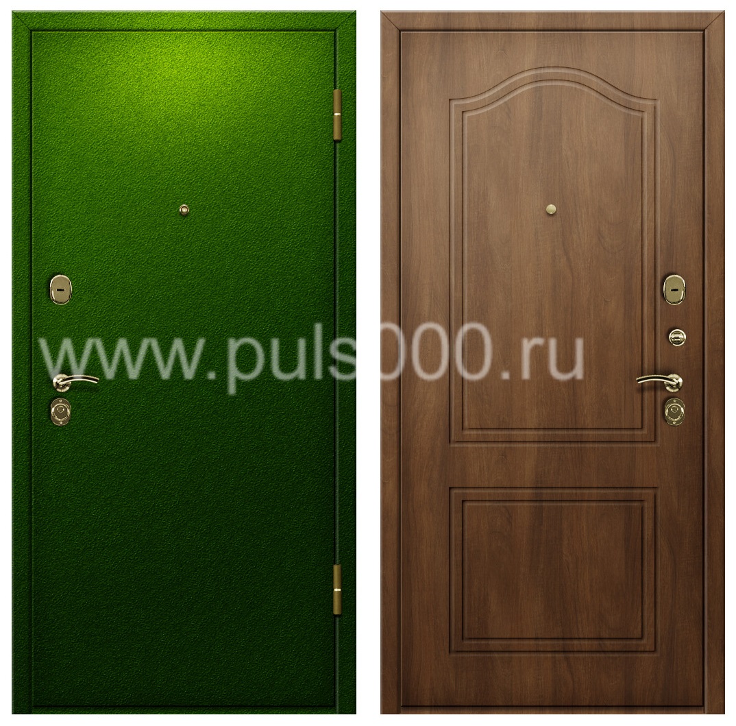 Зеленая дверь с порошковым окрасом и МДФ в коттедж PR-936