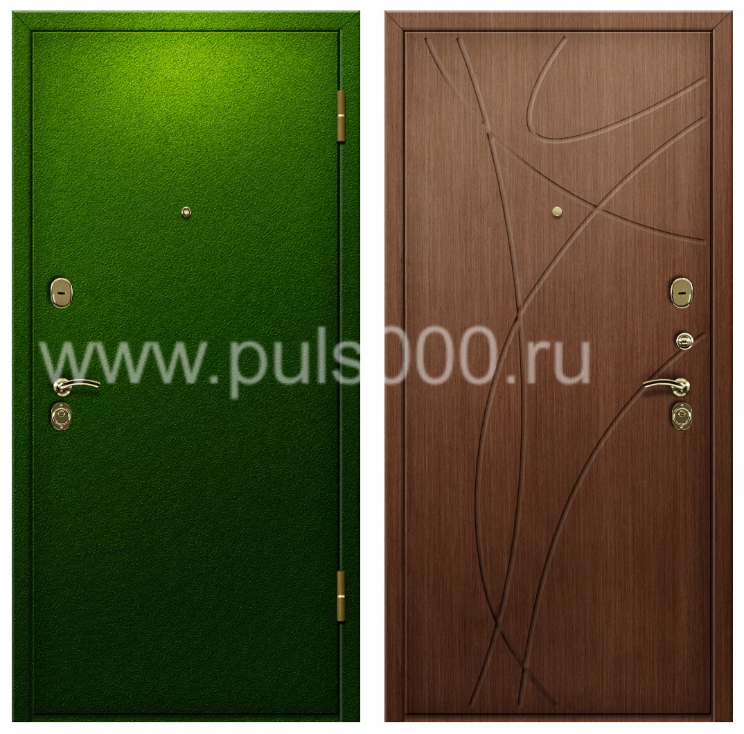 Квартирная дверь зеленая с утеплителем PR-927