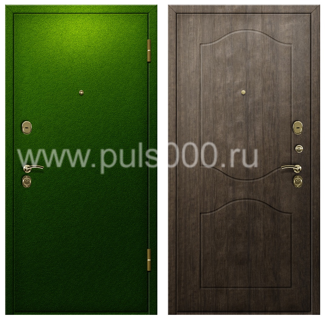 Квартирная дверь с зеленым окрасом и утеплителем PR-920, цена 26 000  руб.