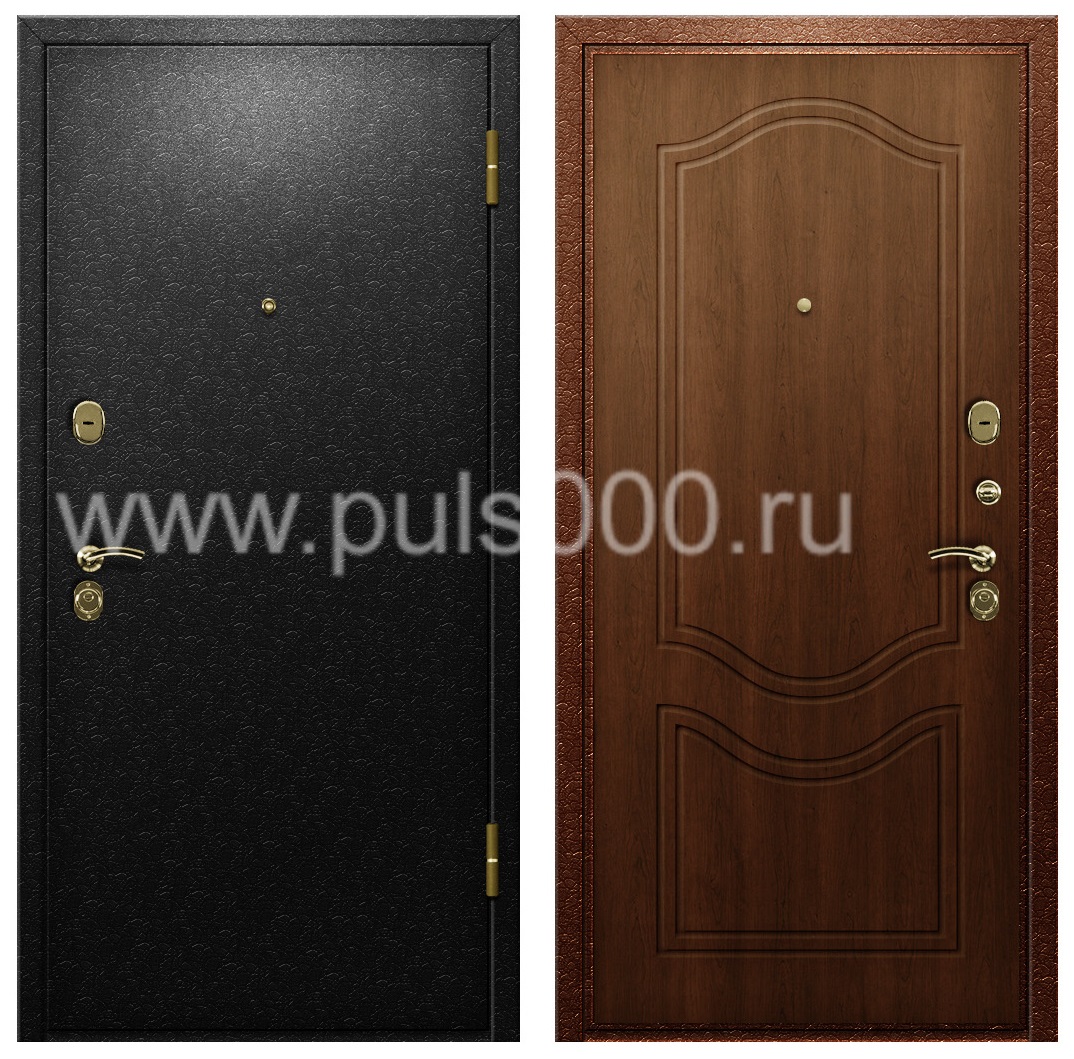 Стальная наружная дверь с напылением для загородного дома PR-899, цена 26 000  руб.