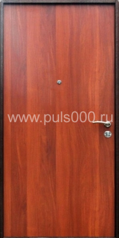 Металлическая дверь из коричневого МДФ и ламината MDF-117, цена 25 000  руб.