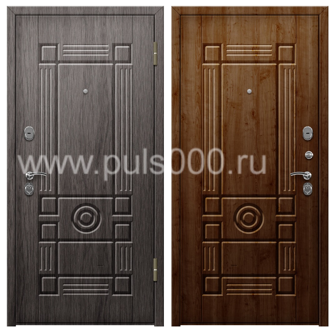 Входная темная дверь с виноритом в коттедж PR-1005, цена 30 800  руб.