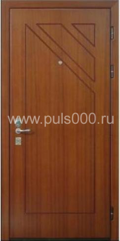 Стальная дверь из красного МДФ и ламинатом внутри MDF-175, цена 25 000  руб.