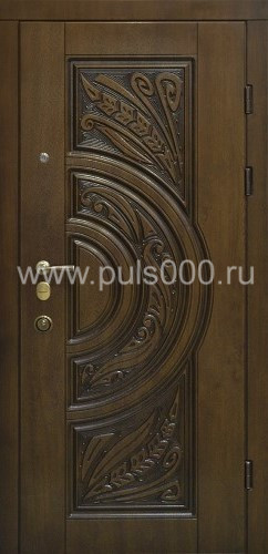 Металлическая дверь в частный дом ZD-1326 с массивом дерева, цена 43 680  руб.