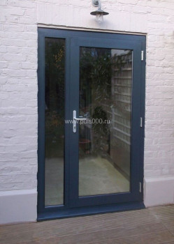 Входная полуторная дверь для дачи стеклянная черная ST-016, цена 47 910  руб.