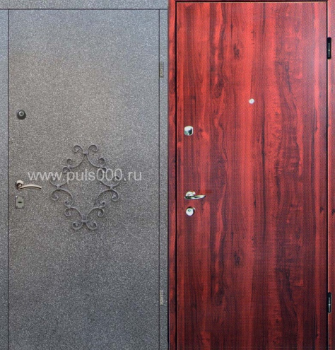 Металлическая дверь с ковкой KV-179, цена 28 158  руб.