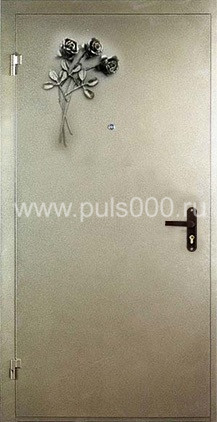 Металлическая дверь с ковкой KV-1732, цена 28 158  руб.