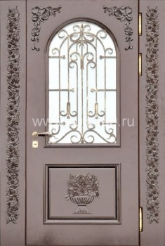 Металлическая парадная дверь с отделкой массивом ПР-48, цена 88 000  руб.