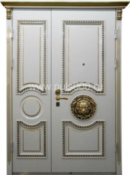Металлическая парадная дверь с отделкой массивом  ПР-59, цена 120 000  руб.