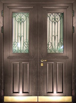 Парадная двупольная дверь из МДФ со тсеклом и ковкой ПР-34