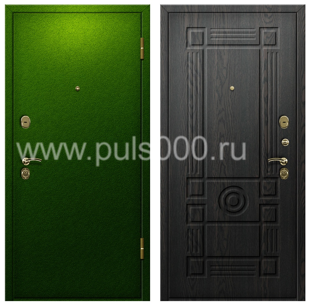 Входная дверь в квартиру зеленая с утеплителем PR-921