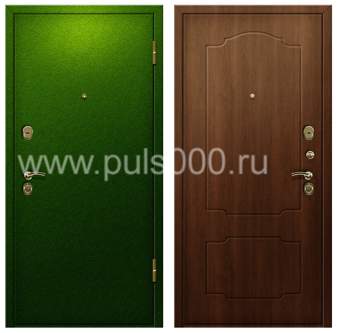 Входная дверь в квартиру металлическая с зеленым порошком и утеплителем PR-919