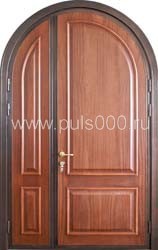Металлическая арочная дверь c  массивом двустворчатая АР-5-1, цена 82 500  руб.